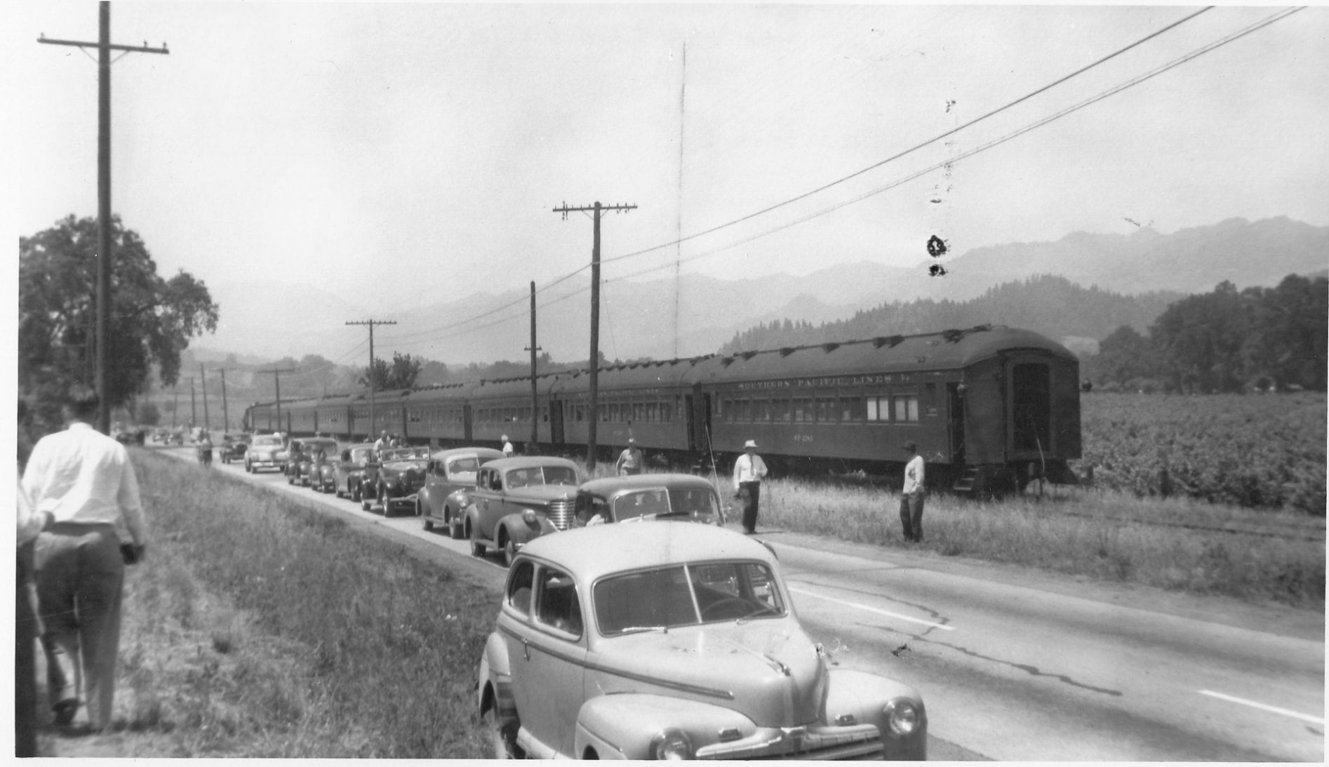 Southern Pacific Excursion train next to Beringer Brothers Winery